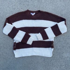 No Boundaries Brown and White Crewneck Sweater